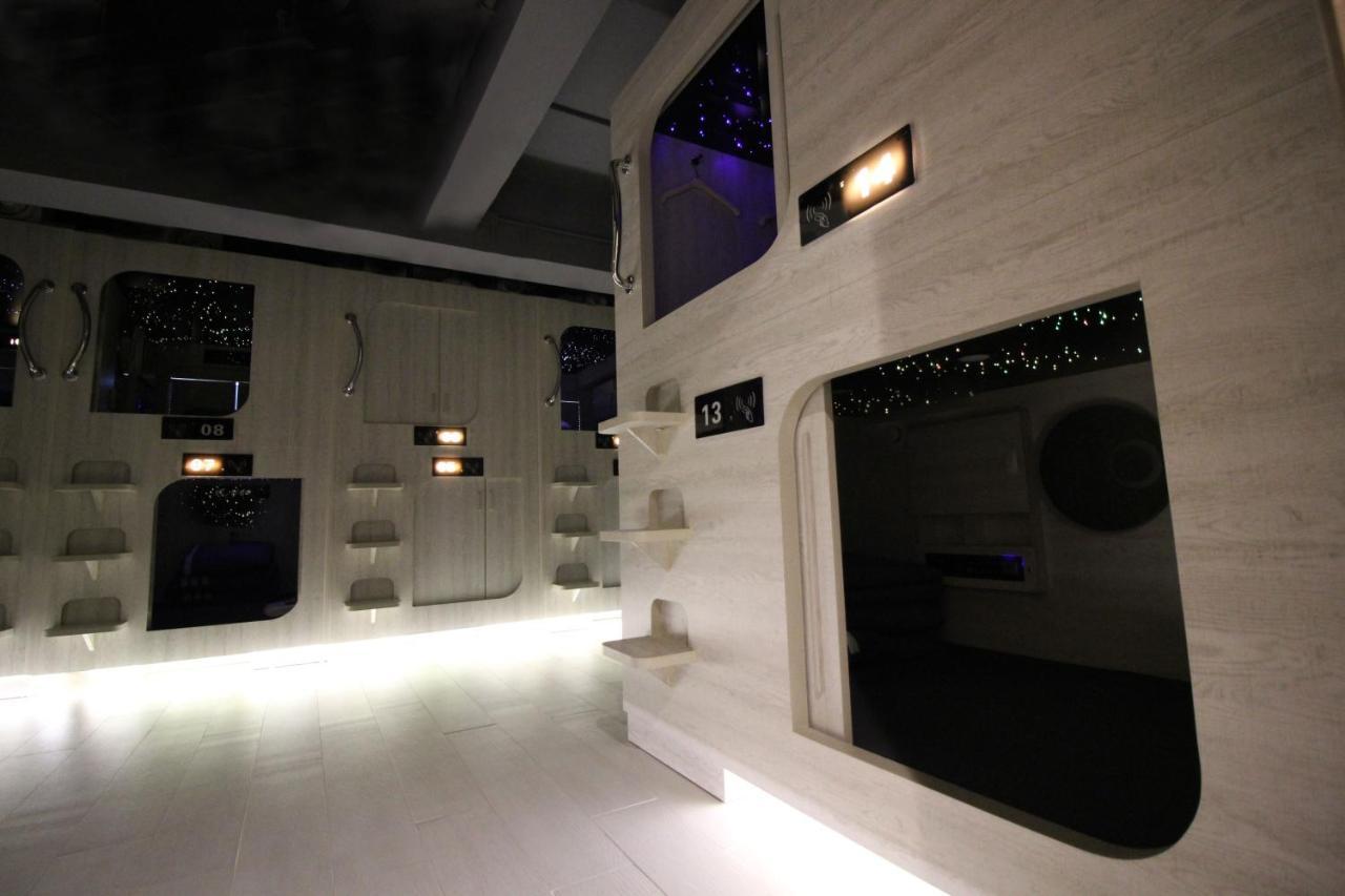 L'Etoile De Mer Mong Kok - Capsule Hotel Kowloon (Hong Kong) Exterior foto